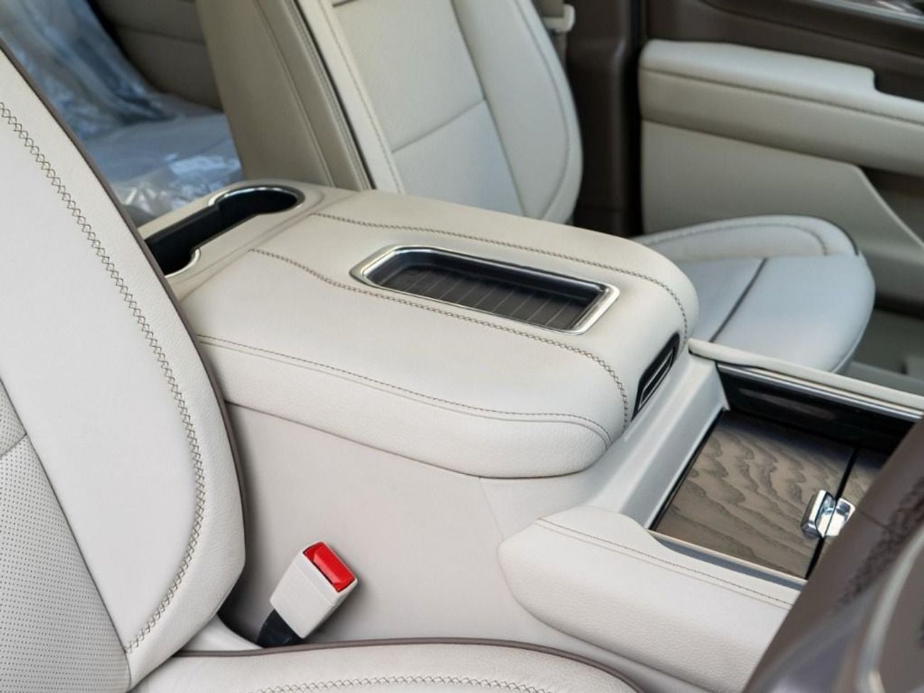 جي أم سي يوكون GMC Yukon Denali RHD Full Conversion