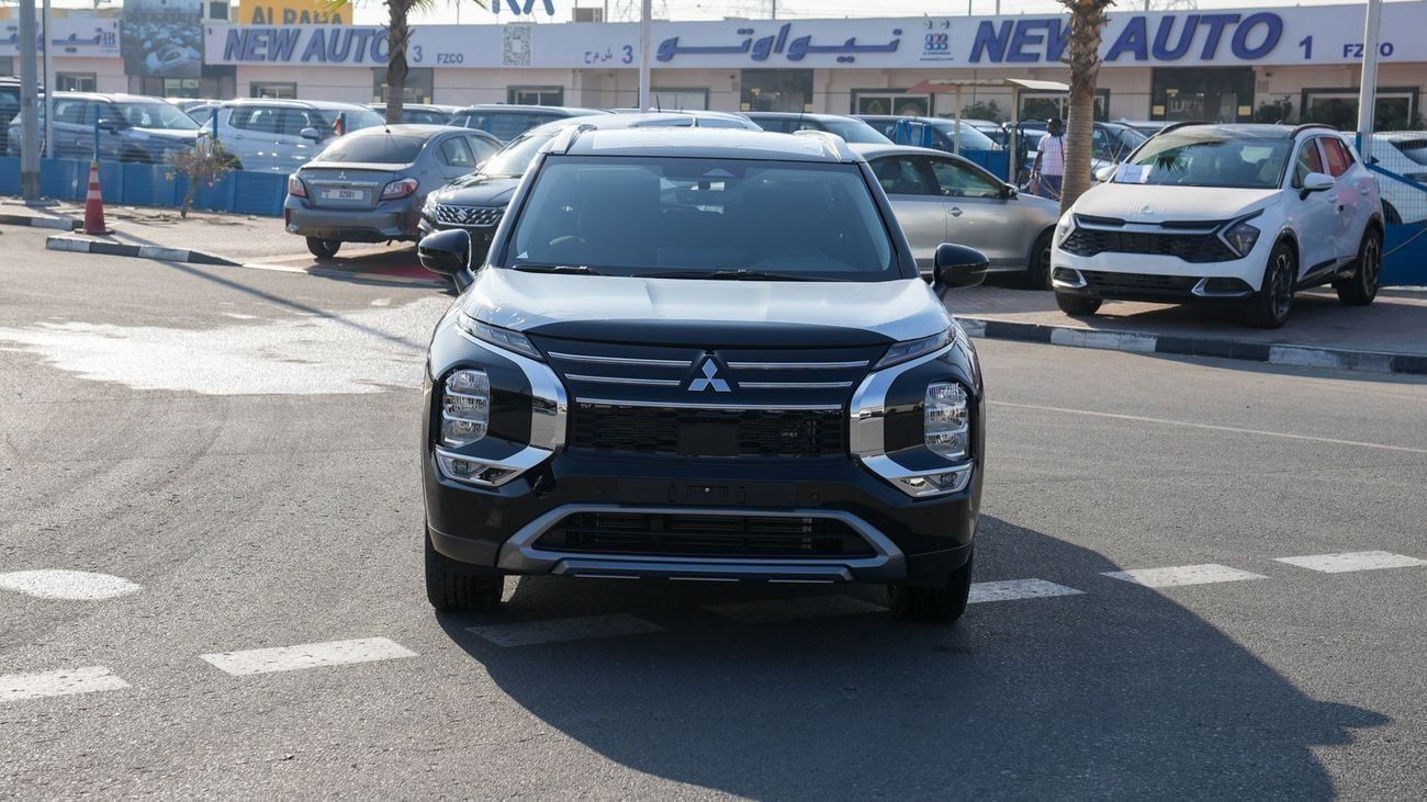 ميتسوبيشي آوتلاندر HIGHLINE ميتسوبيشي أوتلاندر 2026 – الفئة المتوسطة (G12) 2.5 لتر | SUV بسبعة مقاعد | مواصفات الخليج |