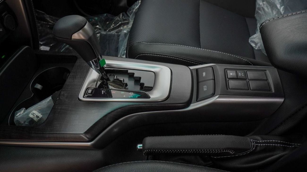 Toyota Fortuner VXR 4.0L (278 HP)