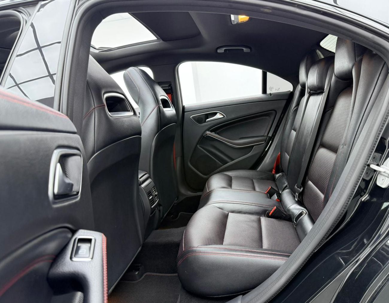 Mercedes Benz CLA 45 AMG 2018 Mercedes Benz CLA45 AMG, Heated Seats, Fully Loaded, Excellent Condition, Korean Specifications