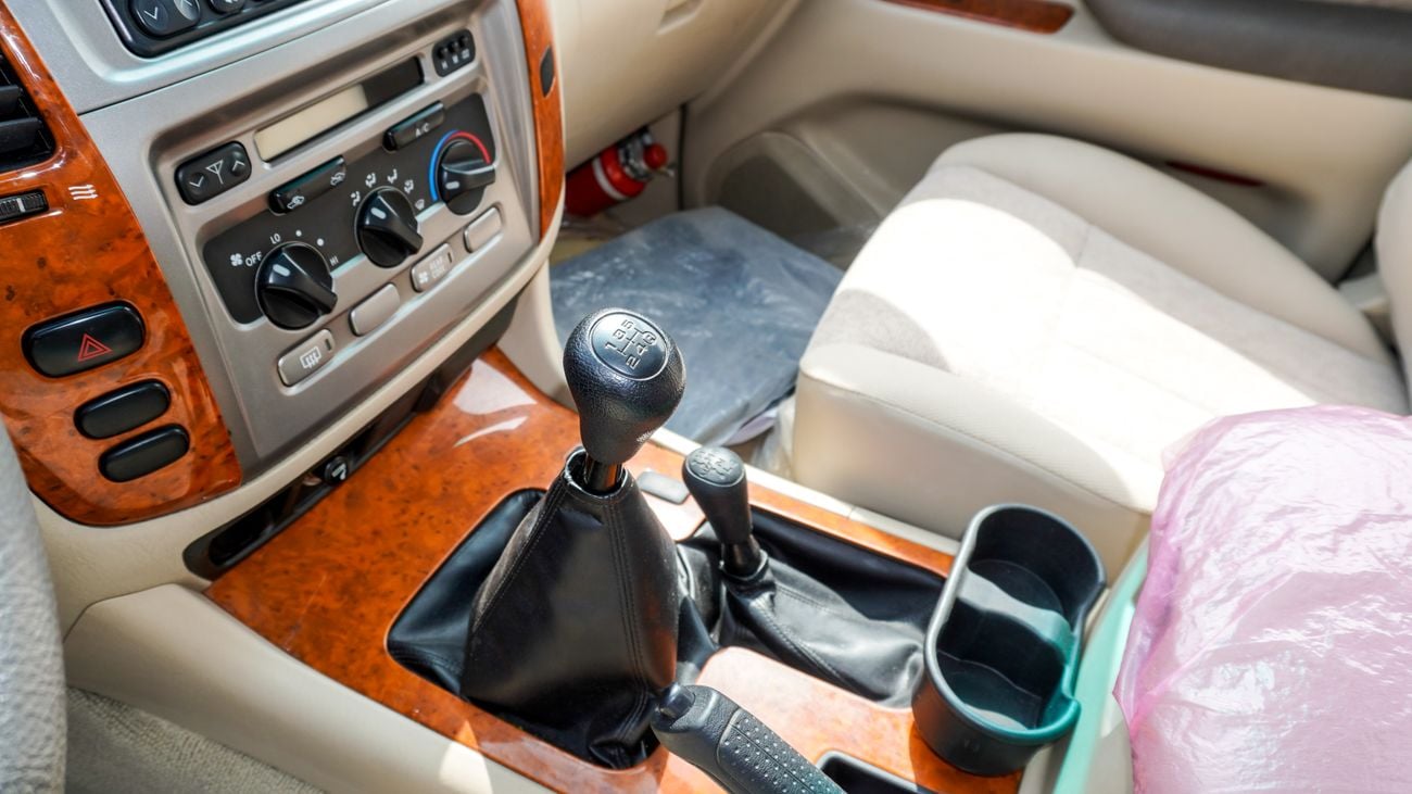 Toyota Land Cruiser GXR 4.5 L V6