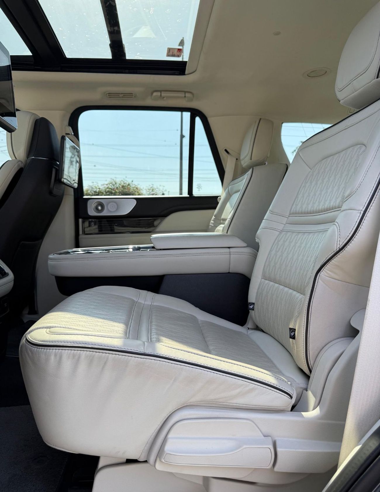 لينكولن نافيجاتور Presidential 3.5L