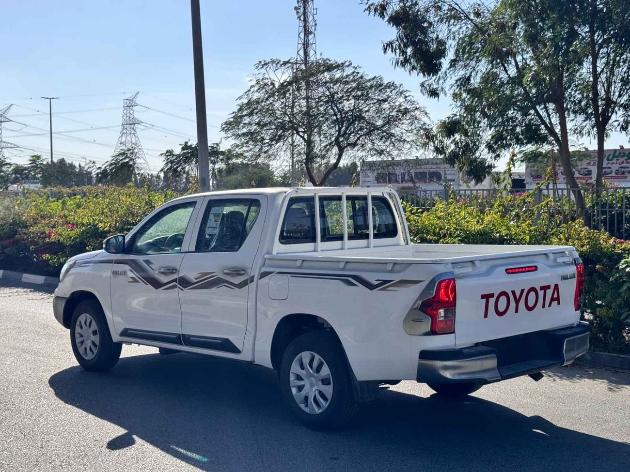 تويوتا هيلوكس 2025 TOYOTA HILUX D/C P/UP 4X2 2.7L PETROL BASIC PWR WIN BRAND NEW 0KM