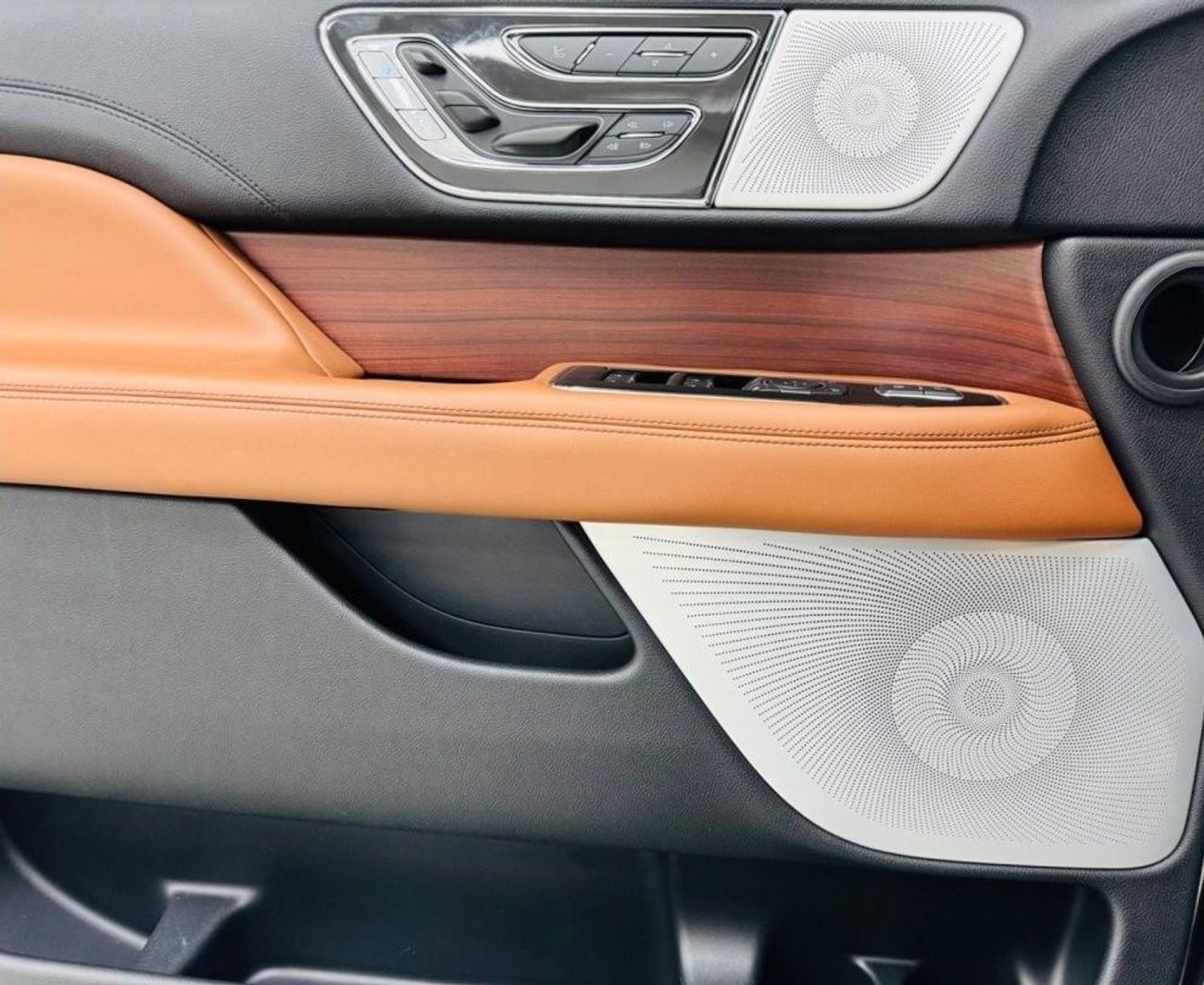 Lincoln Navigator Presidential 3.5L