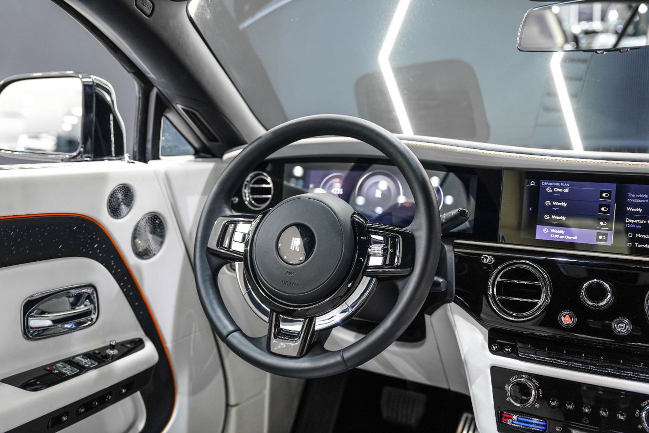 رولز رويس سبيكتر Coupe Bespoke Audio, Starlight Doors, Illuminated Fascia, Dealer Warr + Serv!!