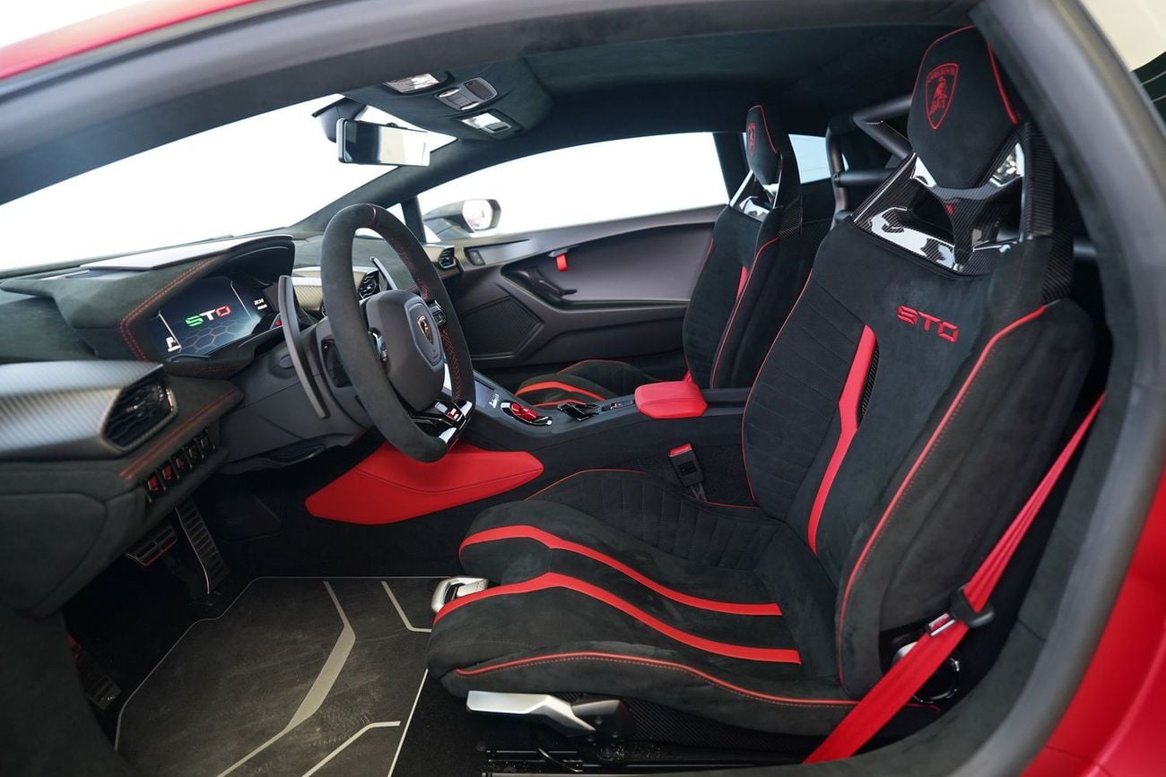 Lamborghini Huracan STO