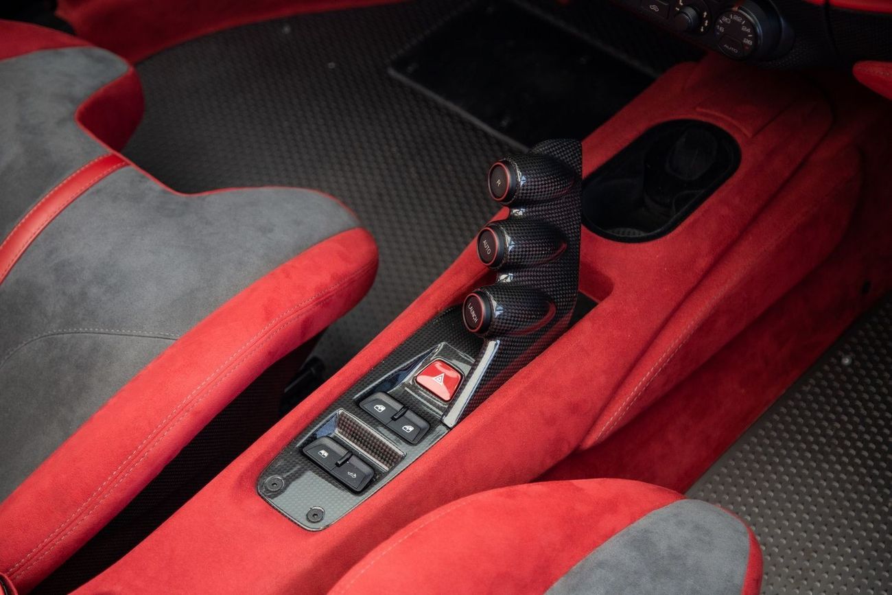 فيراري 488 Ferrari 488 Pista Spider