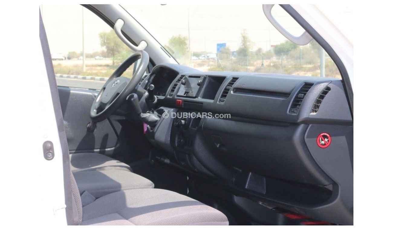 Toyota Hiace 2018 | HI ROOF DELIVERY VAN WITH GCC SPECS AND EXCELLENT CONDITION