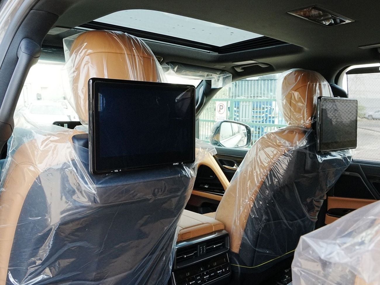 Lexus LX600 SIGNATURE LX600 3.5 TT signature 2026 GCC full 25 speaker