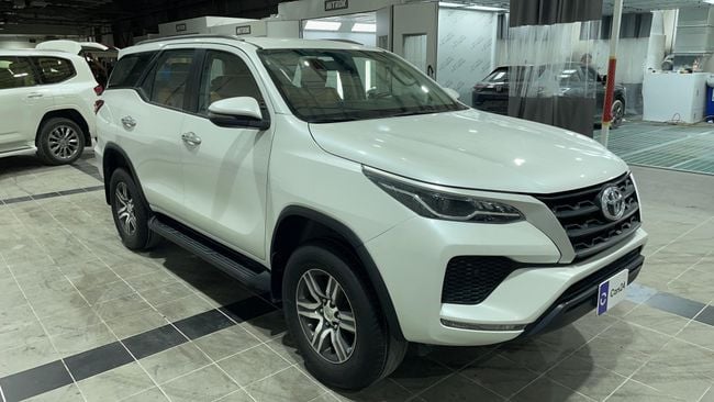 Used 2023 Toyota Fortuner EXR for sale in UAE | Verified Second Hand Toyota Fortuner EXR Price
