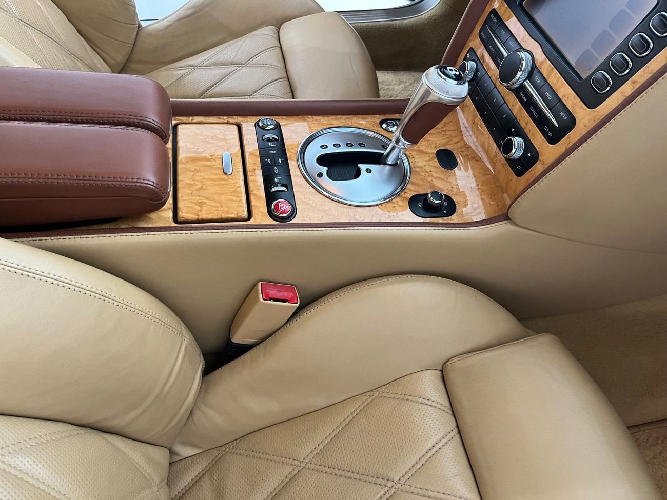 بنتلي كونتيننتال جي تي