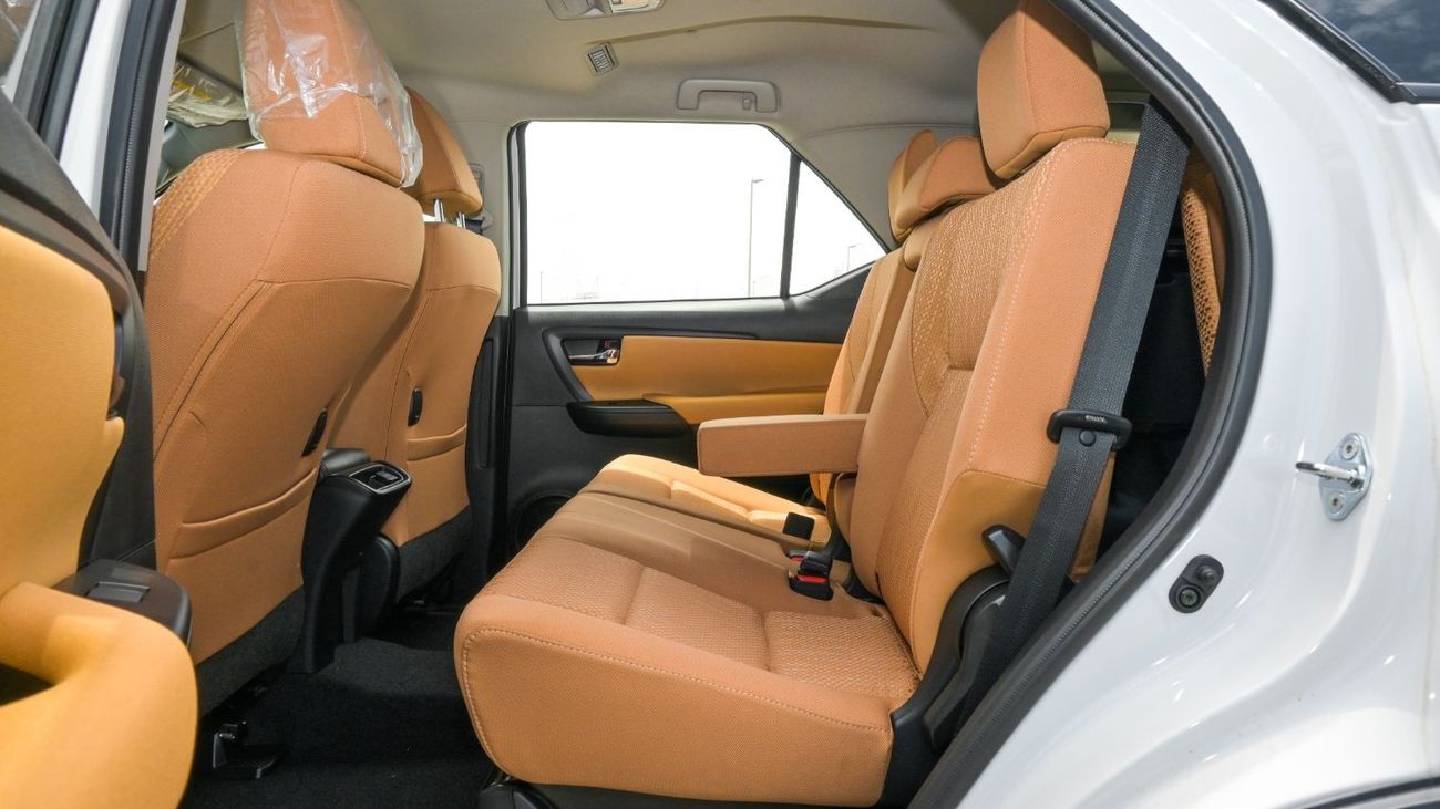 تويوتا فورتونر SR5 2.7L Toyota Fortuner 2.7L 4WD 2024 | For Export