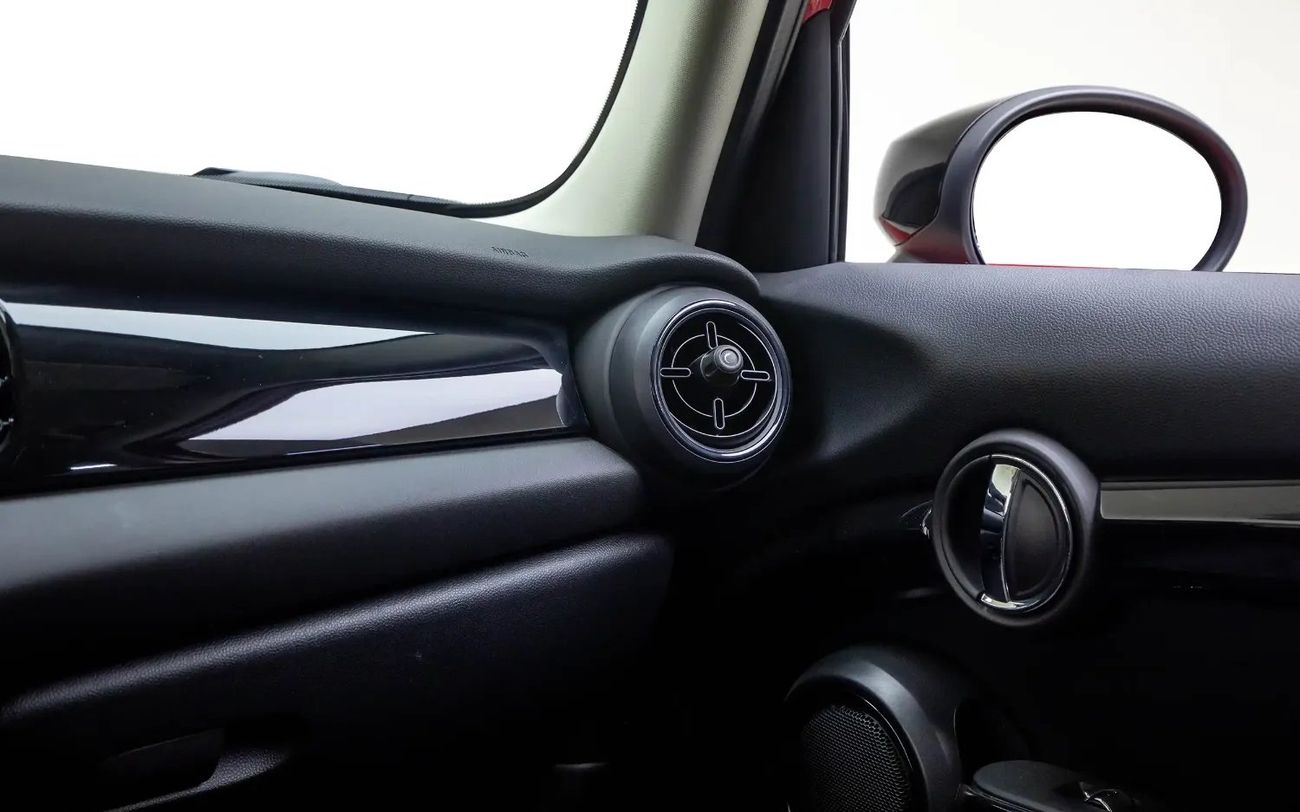 Mini Cooper Std 1.5L (5 Seater) - GCC Spec