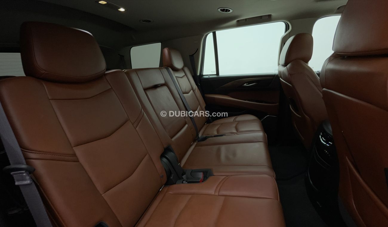 كاديلاك إسكالاد PREMIUM 6.2 | +مع الضمان | كمان تم فحص ١٥٠