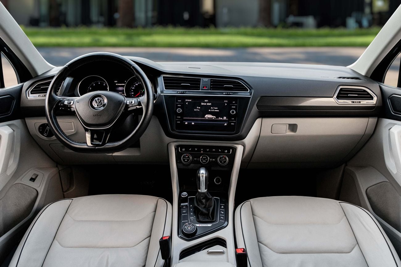 Volkswagen Tiguan Tiguan SEL | 1,273 P.M | 0% Downpayment | Tiguan SEL 2.0L | Under Warranty!