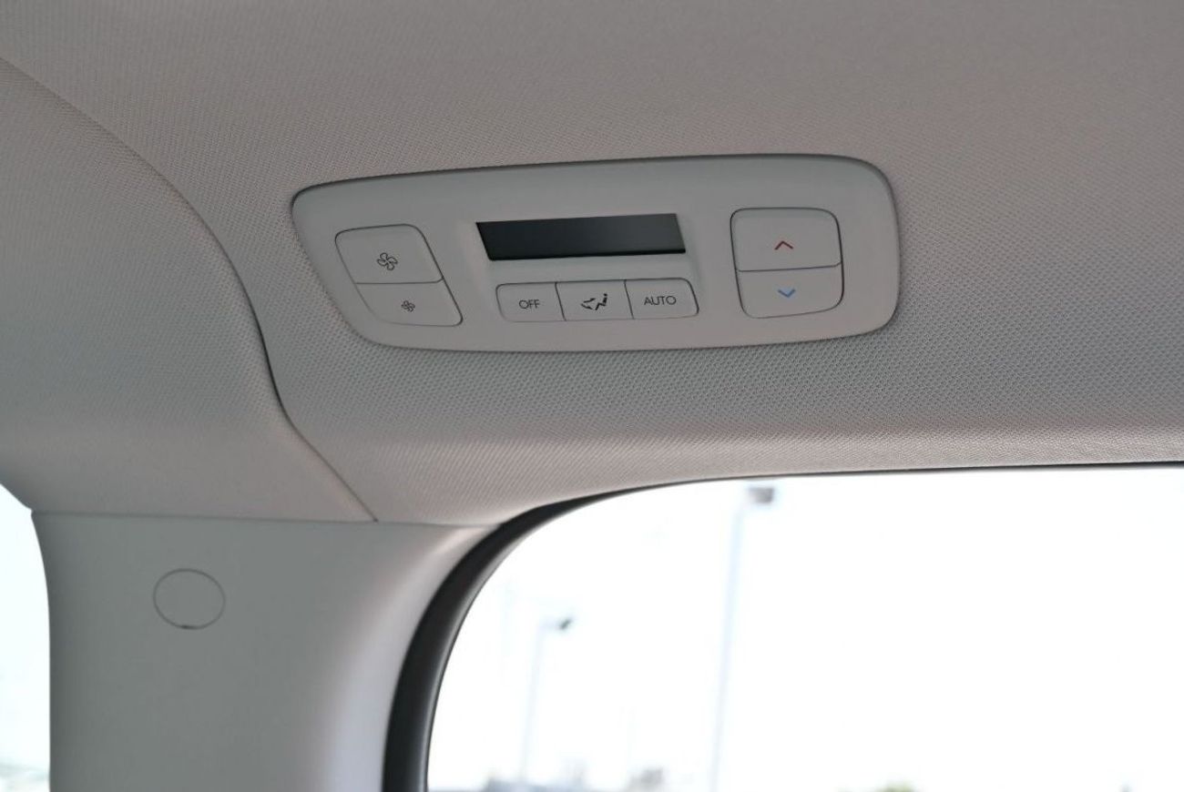 هيونداي ستاريا هيونداي ستاريا 3.5 لتر بنزين ، واجن ، دفع أمامي ، 5 أبواب ، مثبت السرعة ، كاميرا خلفية ، دي في دي ،