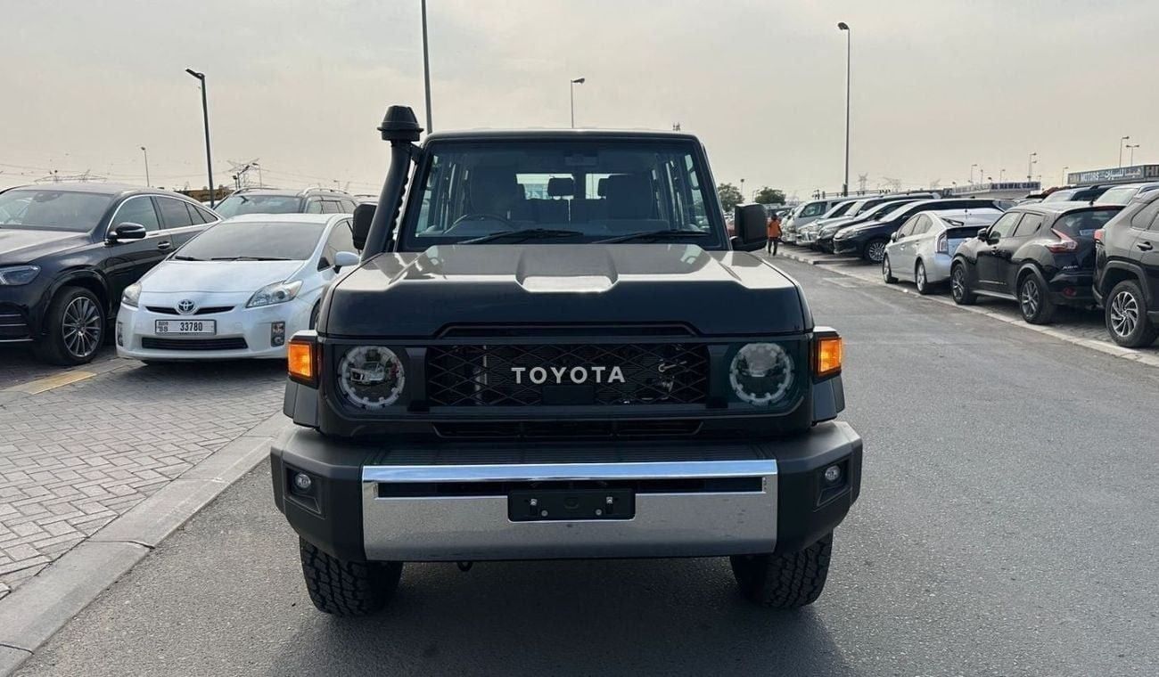 Toyota Land Cruiser 70 GDJ76 RHD AUTOMATIC DIESEL