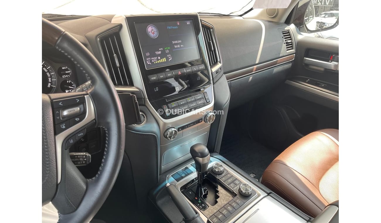 Toyota Land Cruiser TOYOTA LANDCRUISER VXR V8 5.7