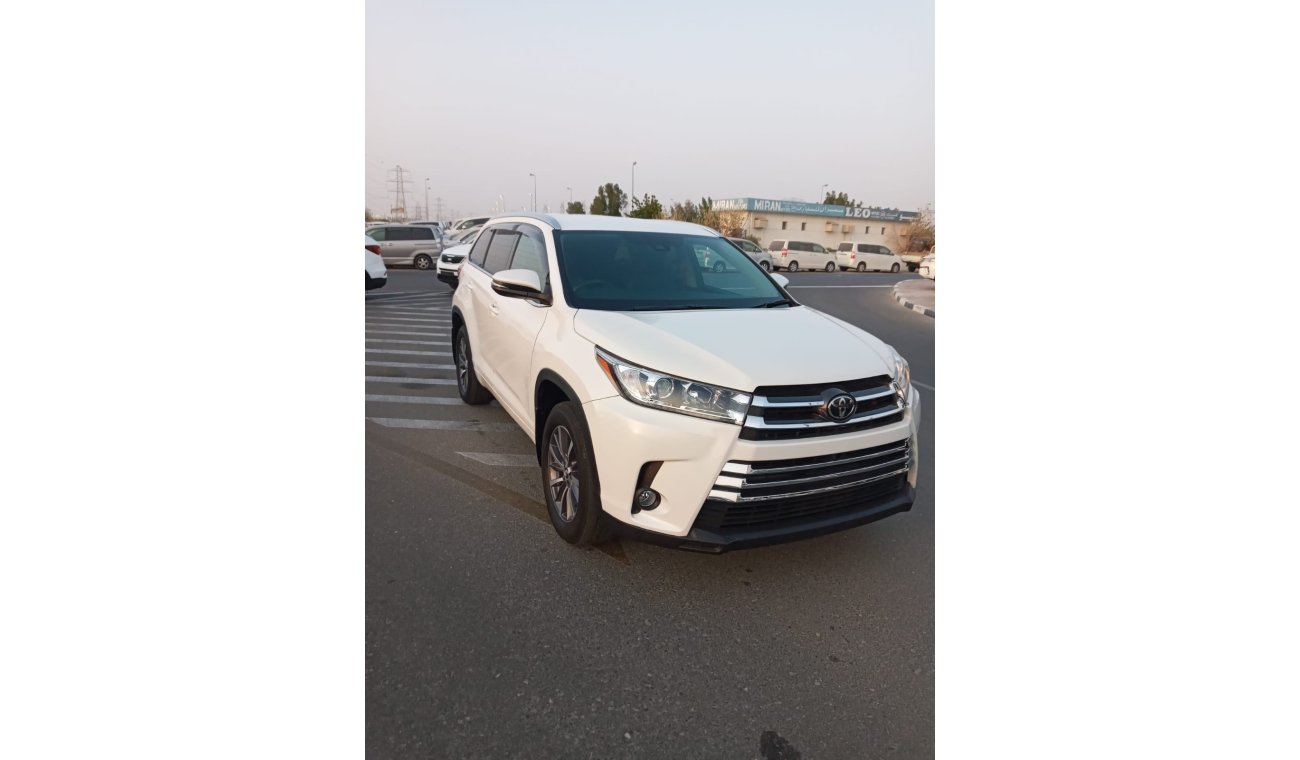 Toyota Kluger TOYOTA KLUGER MODEL 2019 COLOUR WHITE GOOD CONDITION ONLY FOR EXPORT