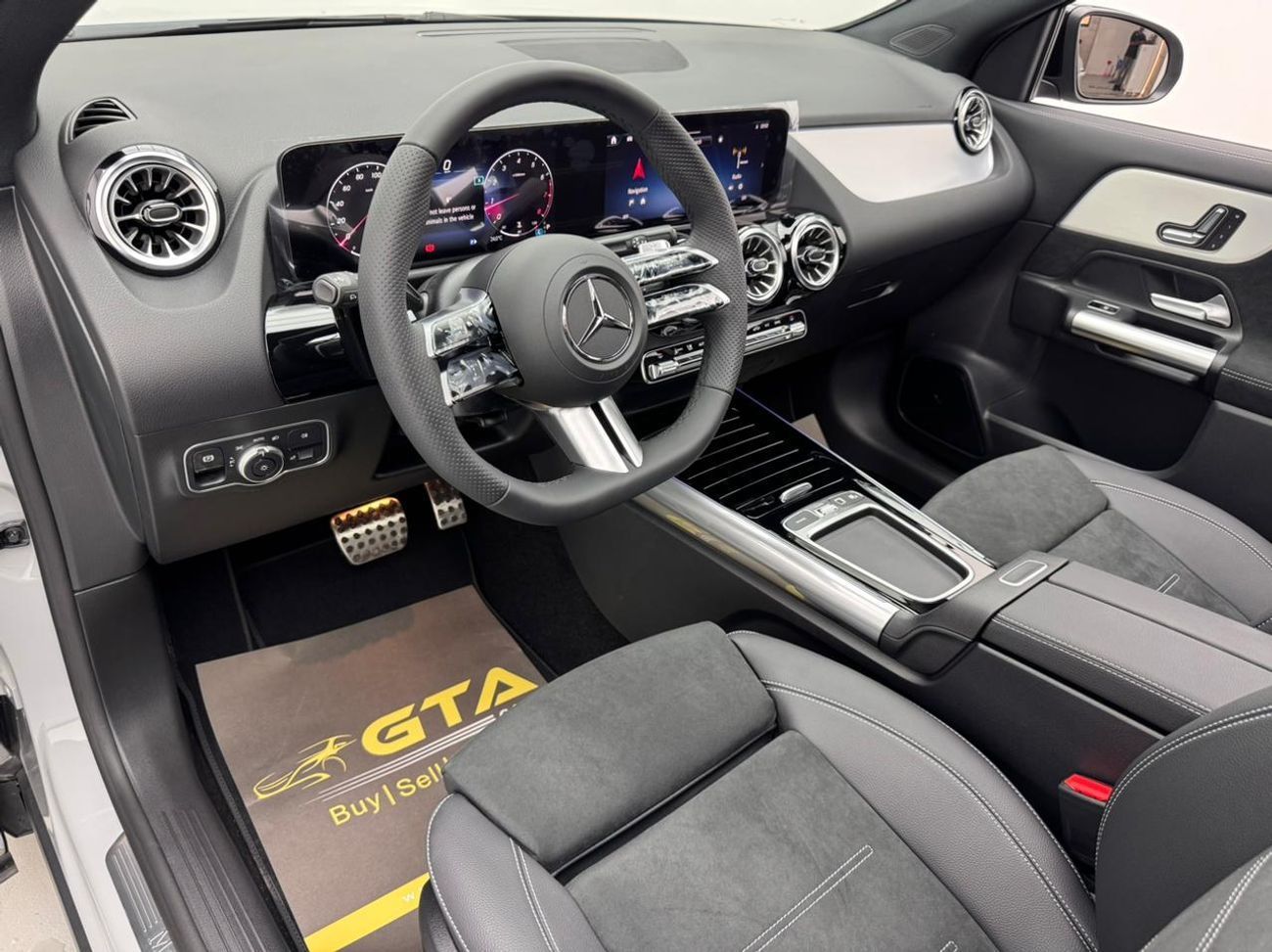 مرسيدس بنز GLA 200 2026 Mercedes-Benz GLA 200 AMG Night Package, 2030 Mercedes Warranty, GCC