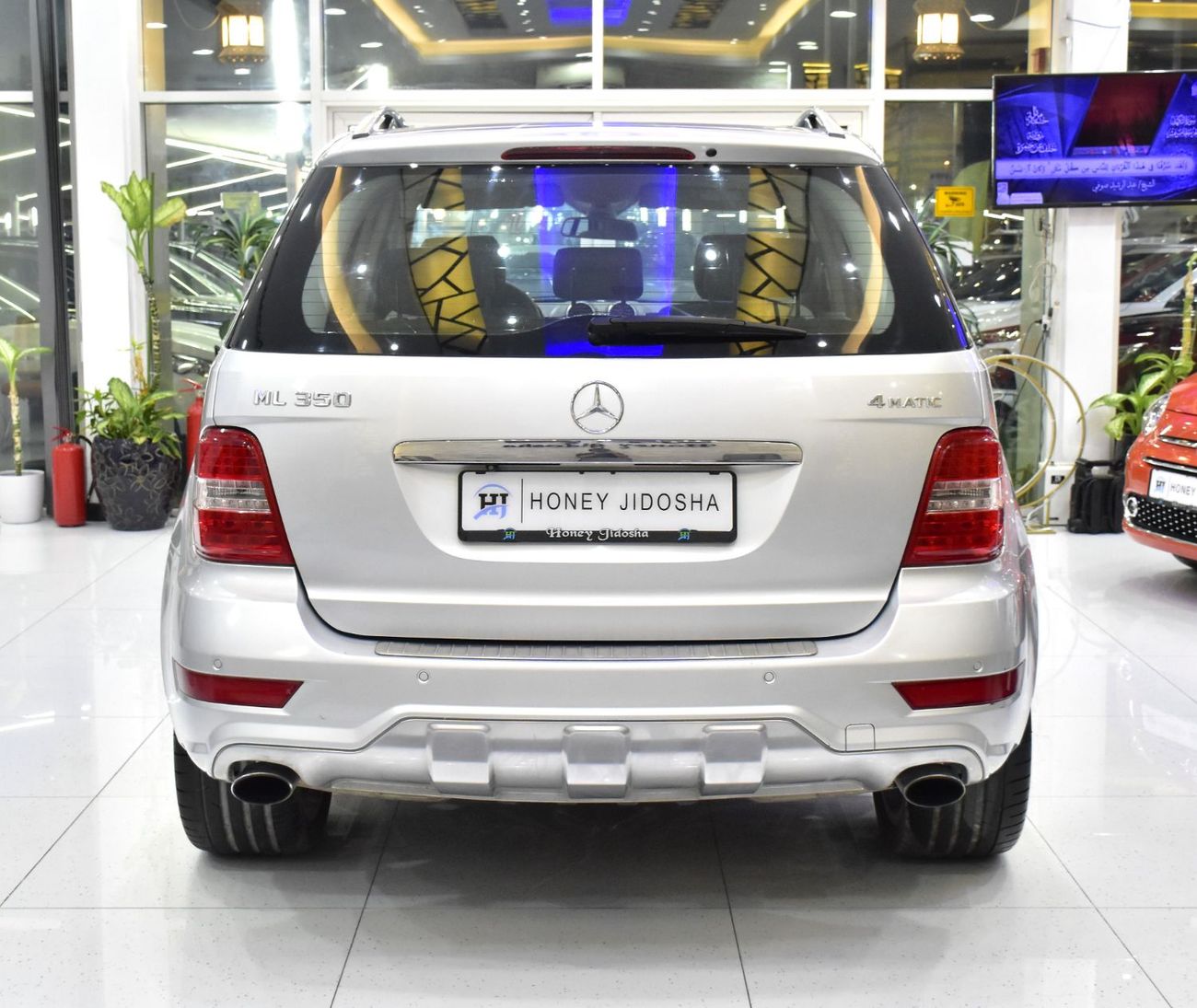 مرسيدس بنز ML 350 EXCELLENT DEAL for our Mercedes Benz ML350 4Matic ( 2009 Model ) in Silver Color GCC Specs
