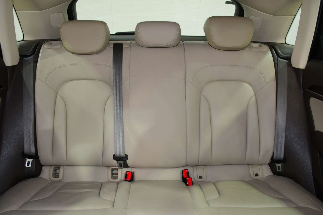 أودي Q3 40 TFSI S-لاين