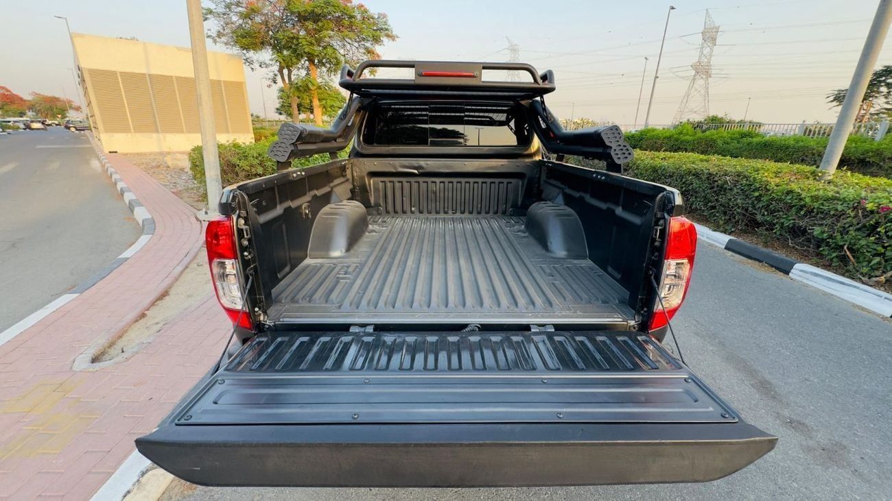 Nissan Navara Nissan Navara | Smart Cab | Automatic Diesel 2.3L | 4WD | RHD | Sports Bar