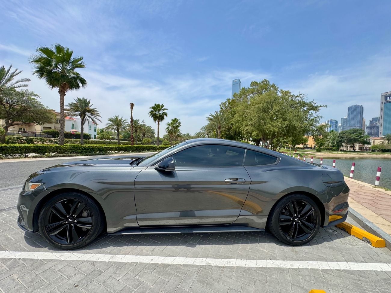 Ford Mustang PREMIUM