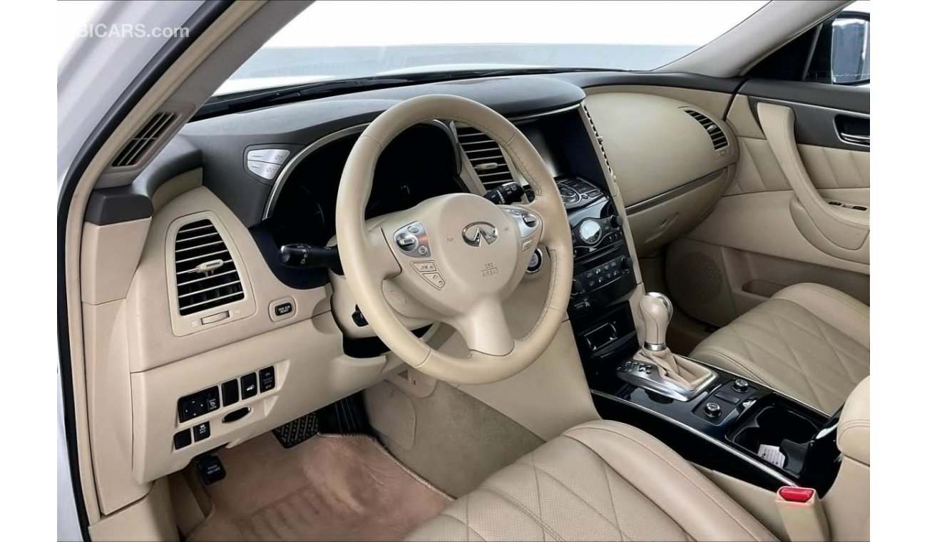 Infiniti QX70 Luxury / Luxe Sensory| 1 year free warranty | Flood Free
