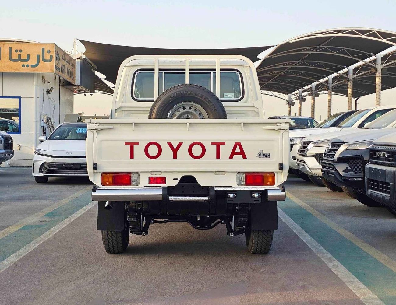 Toyota Land Cruiser Pick Up LC79 STD-E / M/T / DOUBLE CABIN / 2.8L V4 DIESEL / SNORKEL / 4WD (CODE # STD-E)