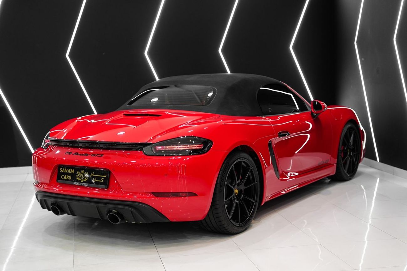 Porsche 718 Boxster GTS 4.0L A/T Sport Chrono Package, Carbon Interior, Very Low KM, Dealer Warranty