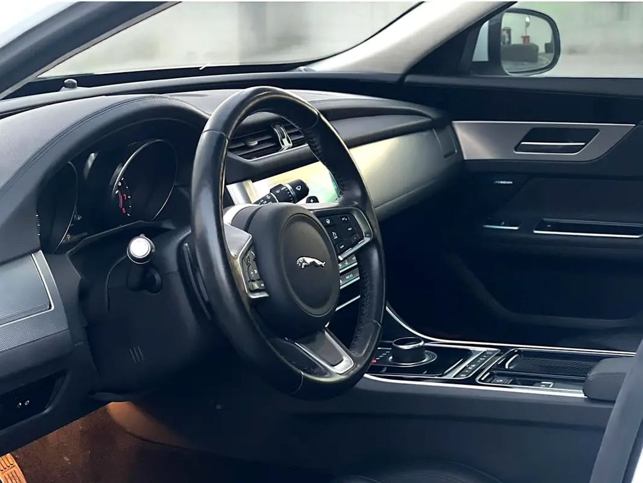 جاكوار XF Luxury 3.0L | | 2.0L 4-CYLINDERS | ORIGINAL PAINT | AMERICAN SPEC | CLEAN TITLE