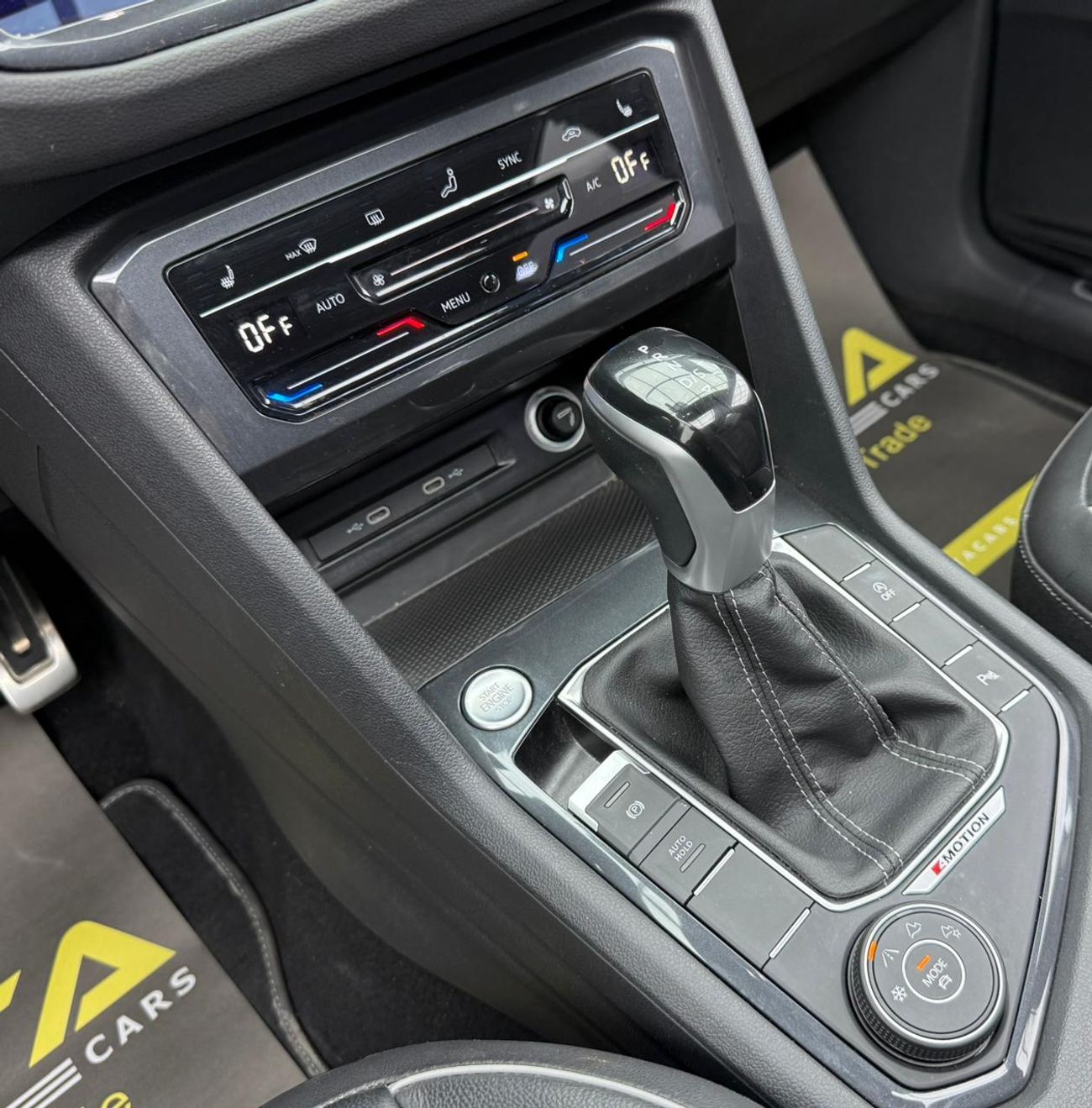 فولكس واجن تيجوان 2024 Volkswagen Tiguan R-Line, 2026 Volkswagen Warranty + Service Pack, Very Low Km, GCC