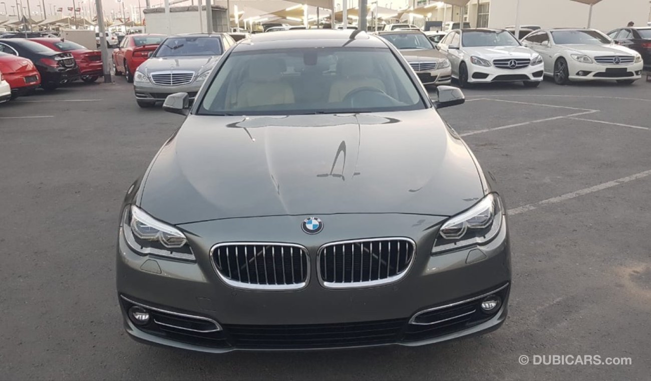 BMW 520i BMW 520 model 2015 GCC car prefect condition full option one owner