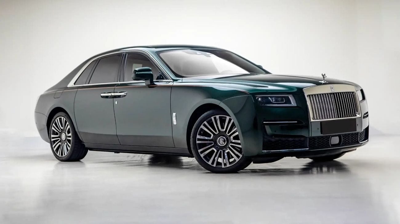 Rolls Royce Ghost Silver Badge