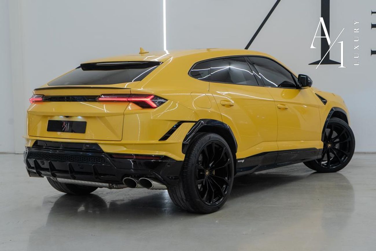 Lamborghini Urus S 4.0T V8 2023 Lamborghini Urus S, 2028 Warranty + Service Package, Fully Loaded, Very Low Kms
