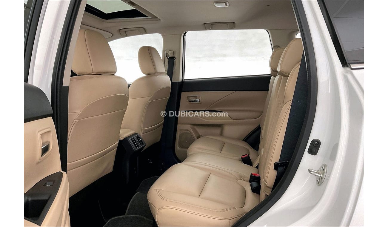 مرسيدس بنز S 550 5.5L-8 CYL-FULL OPTION -JAPANESE SPEC -EXCELLENT CONDITION