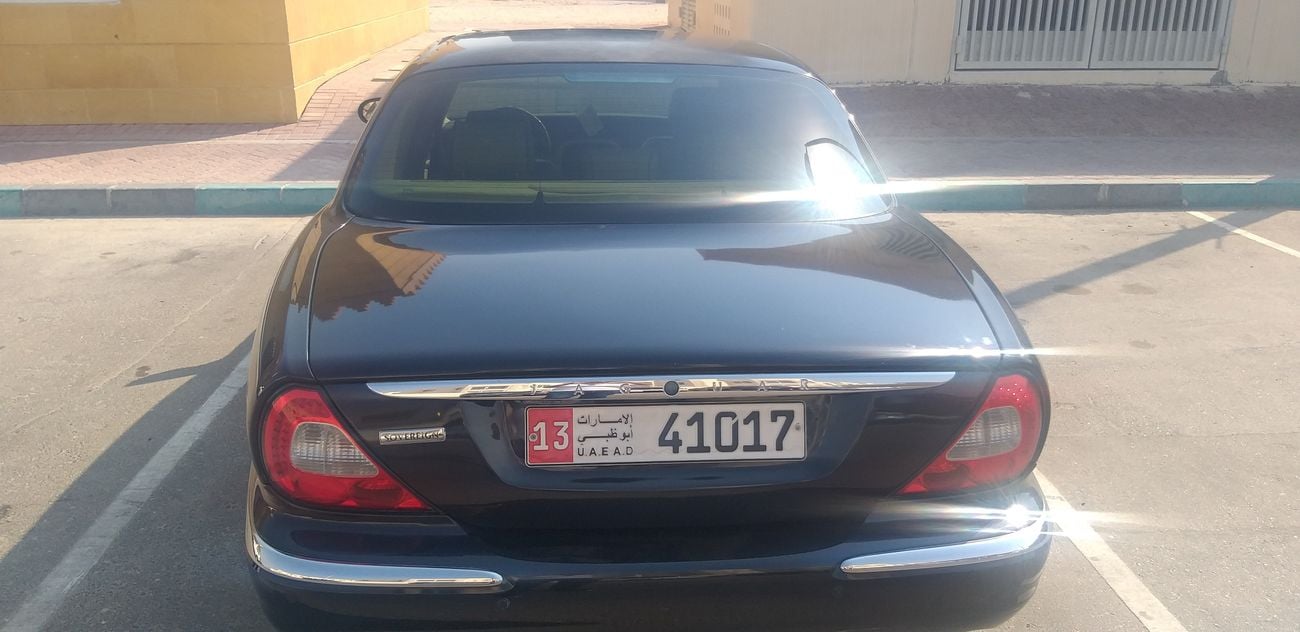 Jaguar XJ8 GCC Jaguar XJ8 Sovereign