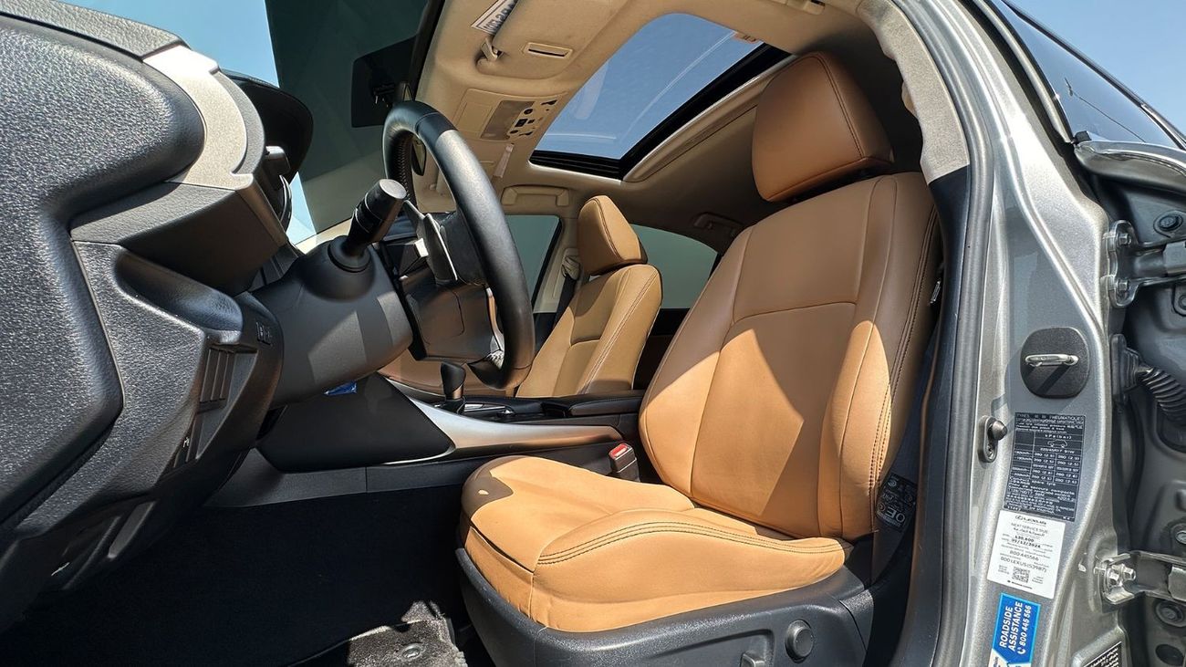 Lexus IS300 Premier 2019 Full Service History GCC