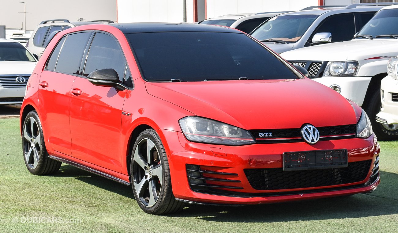 فولكس واجن جولف GTI