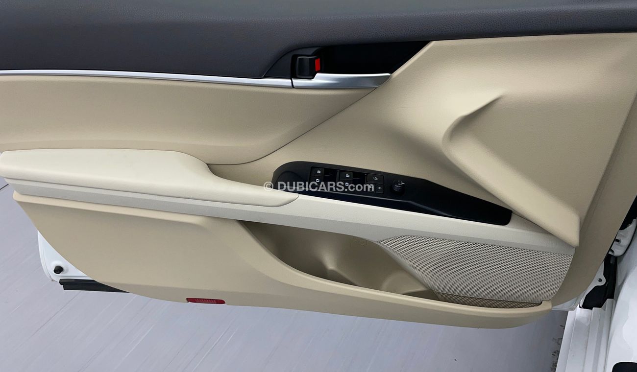 تويوتا كامري LE 2.5 | +مع الضمان | كمان تم فحص ١٥٠