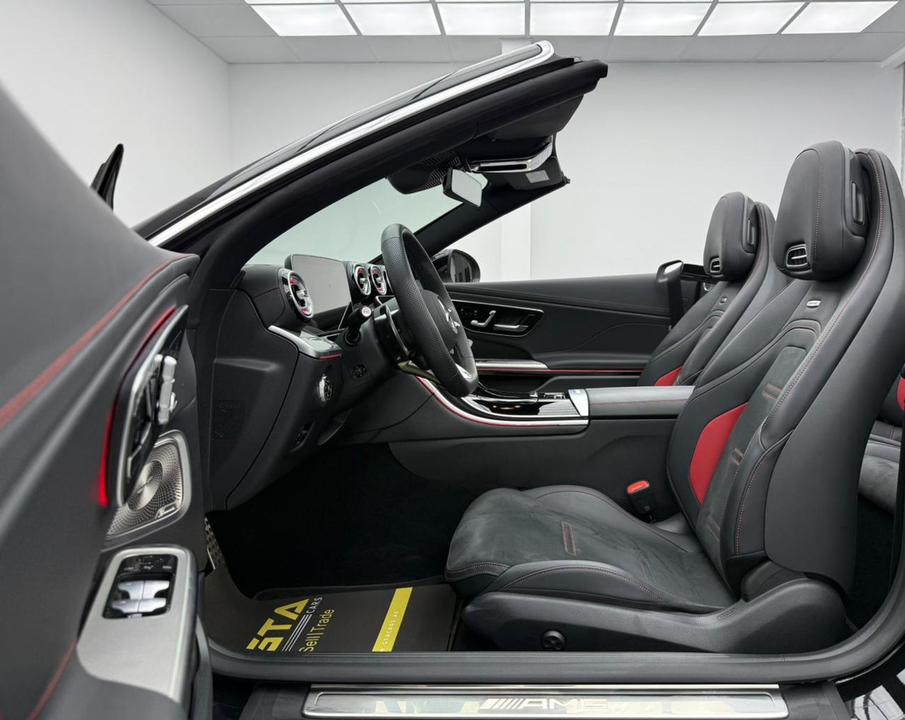 مرسيدس بنز كوبيه CLE 53 AMG 2025 Mercedes Benz CLE 53 AMG 4MATIC+, 2027 MB Warranty, Fully Loaded, Excellent Condition, Euro