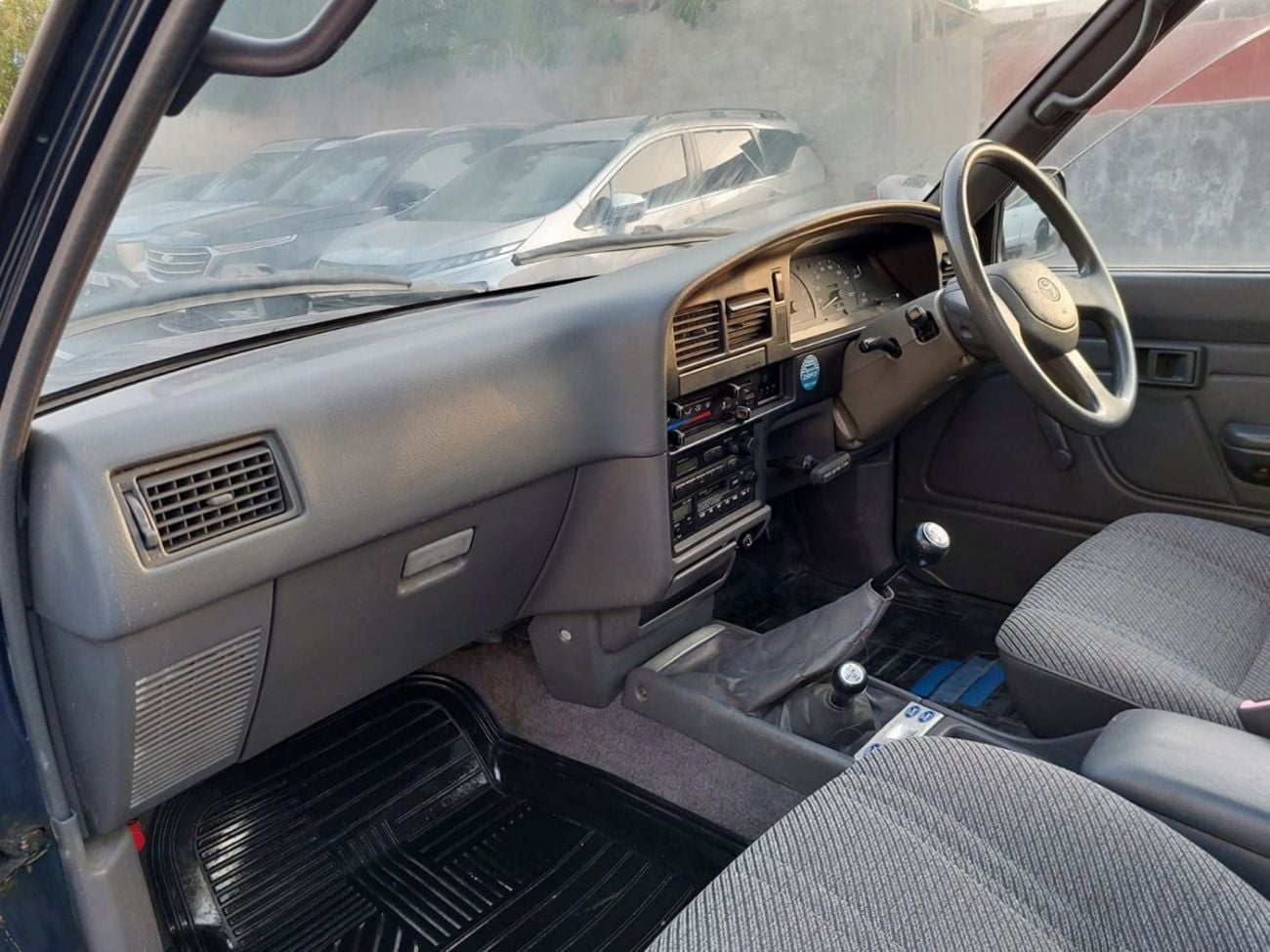 تويوتا هيلوكس 1996 TOYOTA HILUX PICK UP RHD DIESEL MANUAL (PM32575)