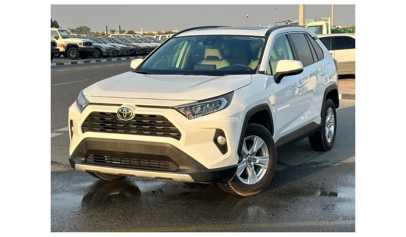 Toyota RAV4 2021 Toyota RAV4 XLE full option