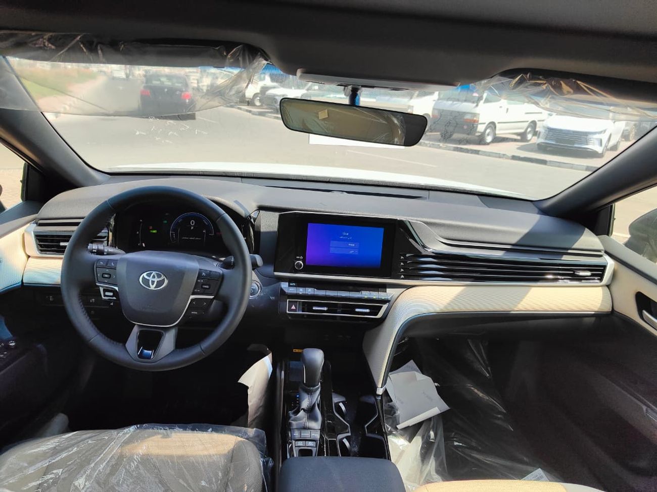 Toyota Camry 2025 Toyota Camry LE with Panoramic Roof 2.5L 4-Cyl Hybrid A/T FWD Export Only