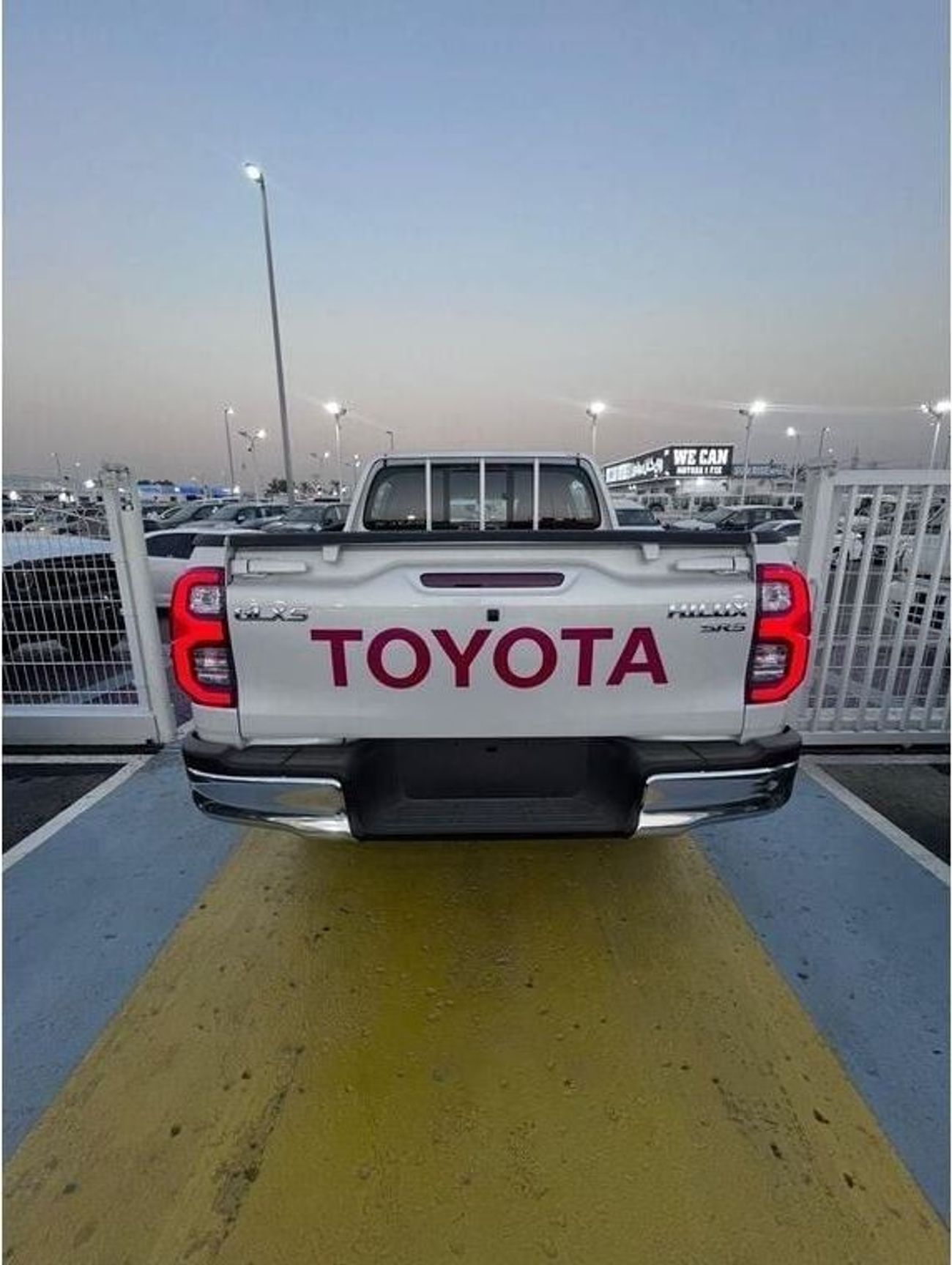 تويوتا هيلوكس GXL-S 2.7L PETROL A/T 4WD OMAN SPECS