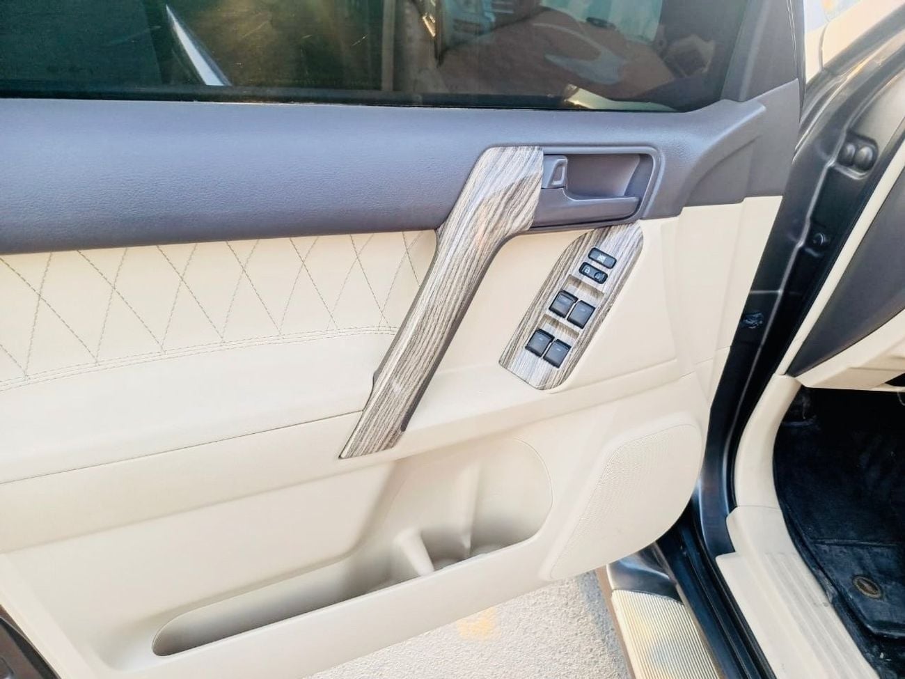 Toyota Prado TX-L Toyota Prado TXL V4 2.7 2014 Years facelift 2022
