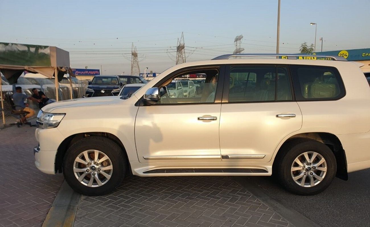 Toyota Land Cruiser 4.6L - GRX - V8 (PETROL)