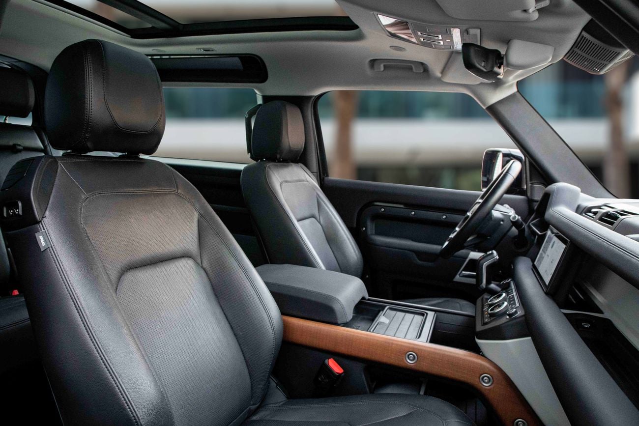 لاند روفر ديفندر Defender 90 | 3,917 P.M | 0% Downpayment | Land Rover Service History!