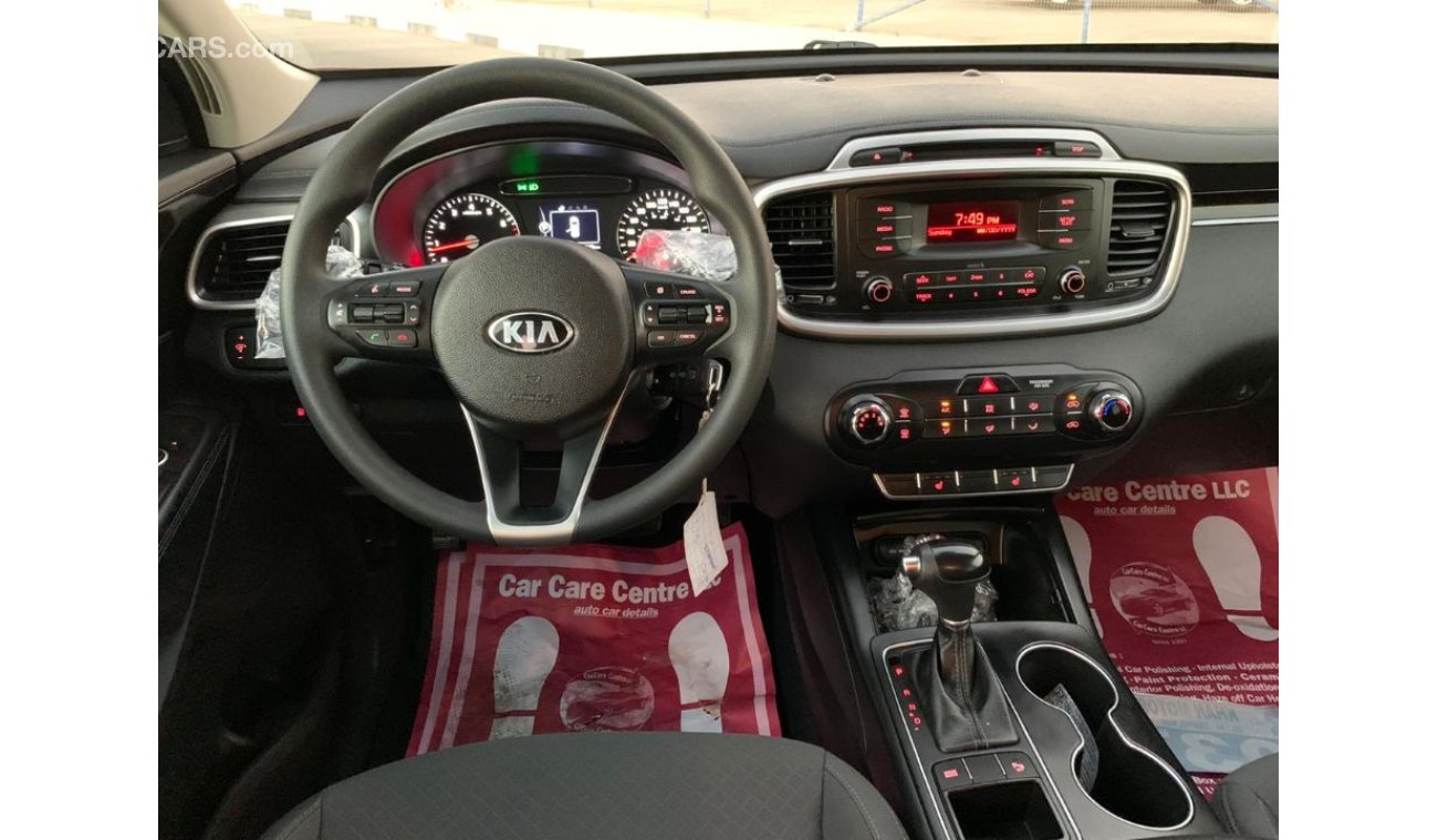 Kia Sorento LX 4WD AND ECO 2.4L V4 2017 AMERICAN SPECIFICATION
